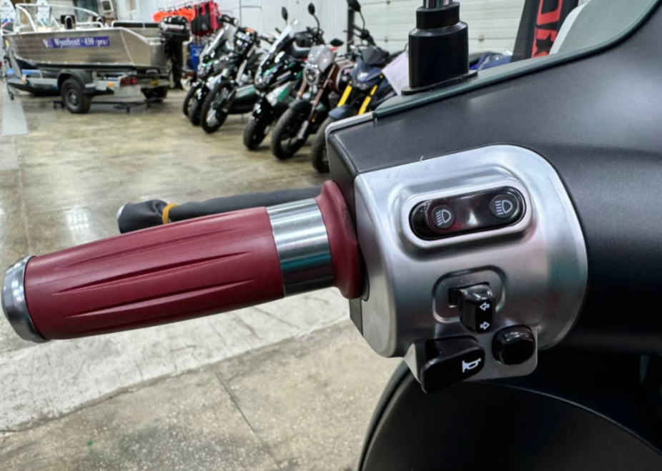 Скутер PROMAX Miami 240 (49) в Салавате