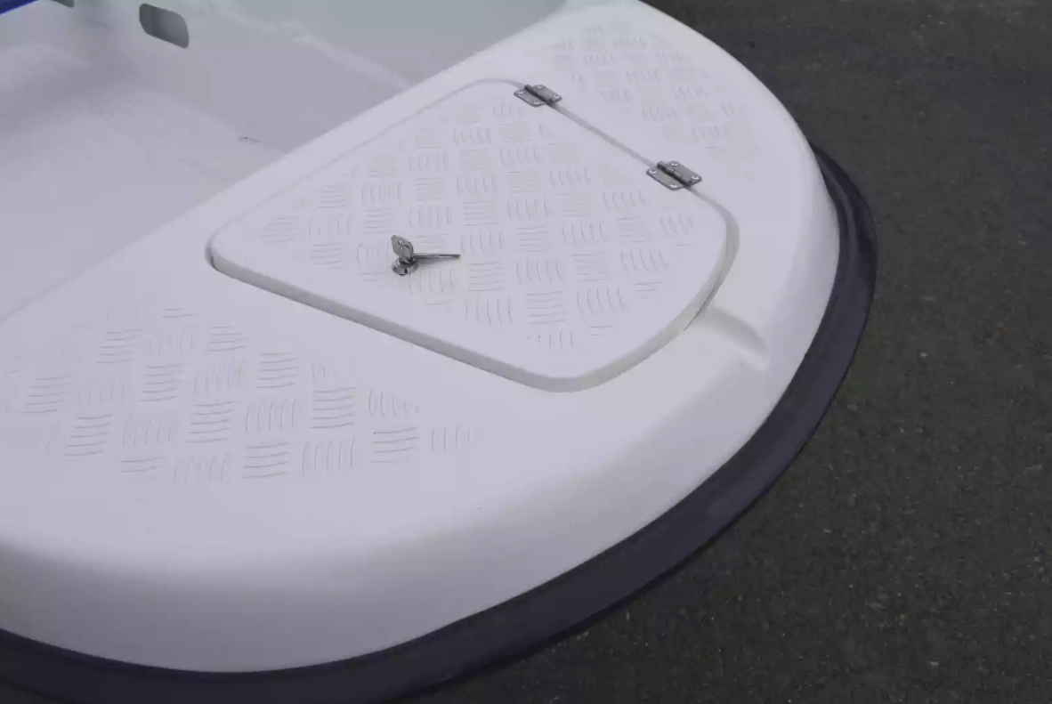 Стеклопластиковая лодка Пингвин New (тримаран) в Салавате