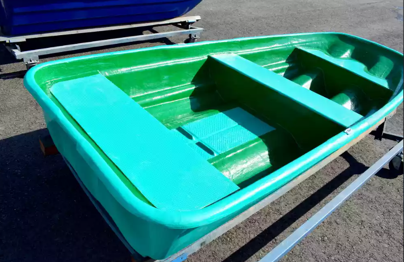 Стеклопластиковая лодка Старт (тримаран) в Салавате