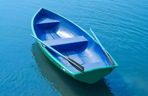 Стеклопластиковая лодка Дельфин в Салавате
