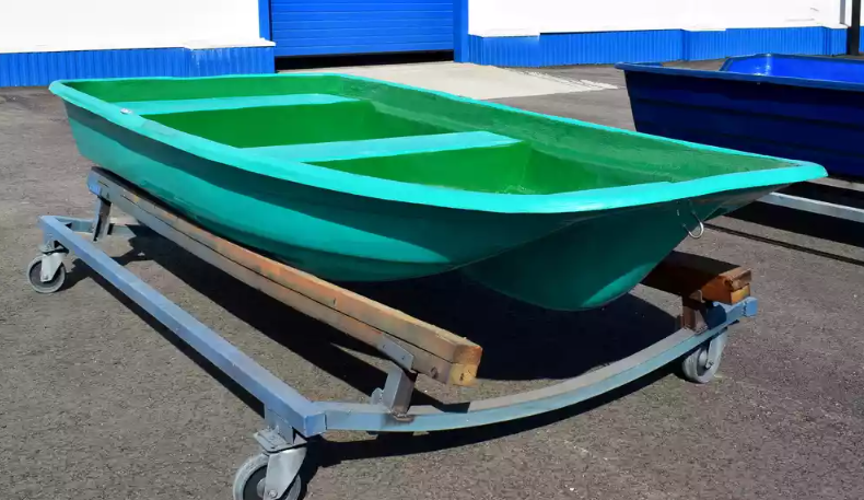 Стеклопластиковая лодка Старт (тримаран) в Салавате