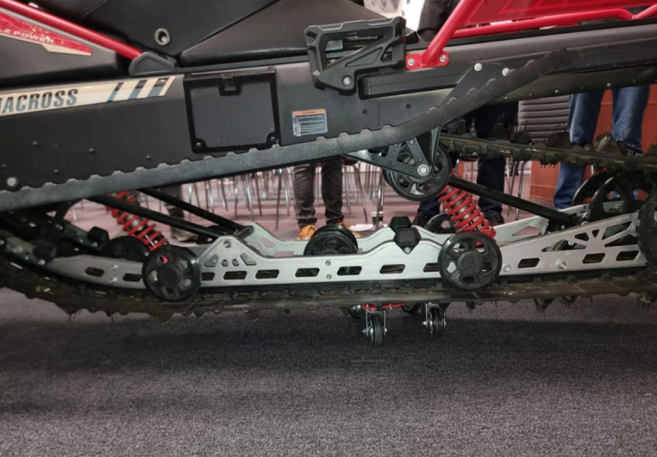 Снегоход AODES Siberiacross 1000 SWT 600mm LCD 6.8 в Салавате