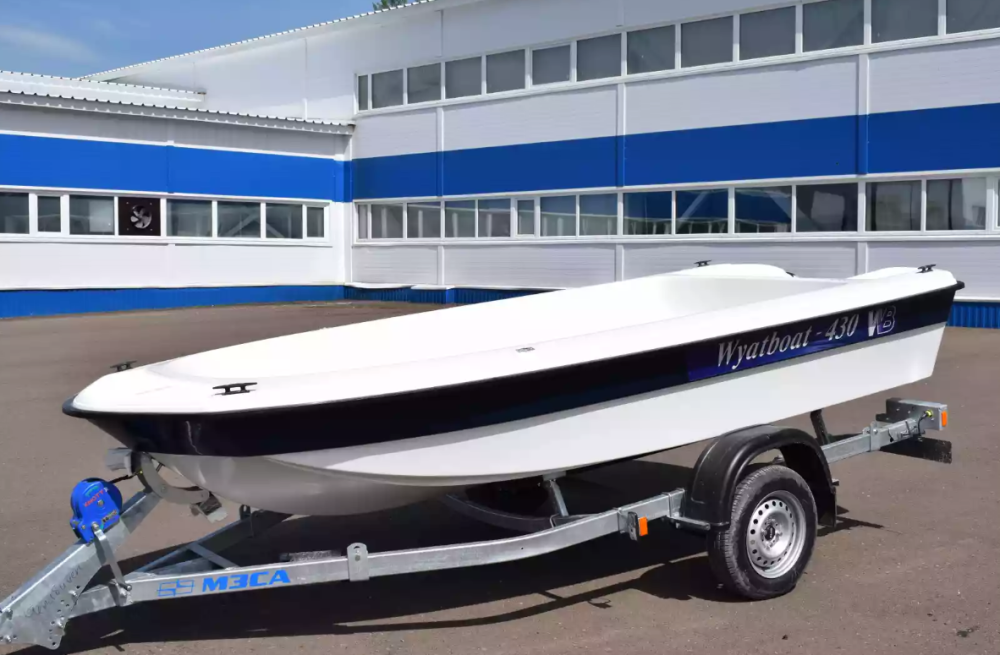 Стеклопластиковая лодка Wyatboat 430 тримаран в Салавате