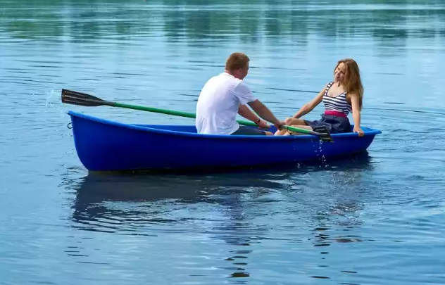 Стеклопластиковая лодка Дельфин в Салавате