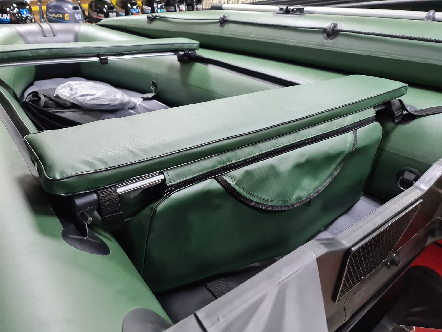 КОМПЛЕКТ МЯГКИХ НАКЛАДОК С СУМКОЙ ДЛЯ ЛОДОК 90Х20 ЗЕЛЕНЫЙ в Салавате