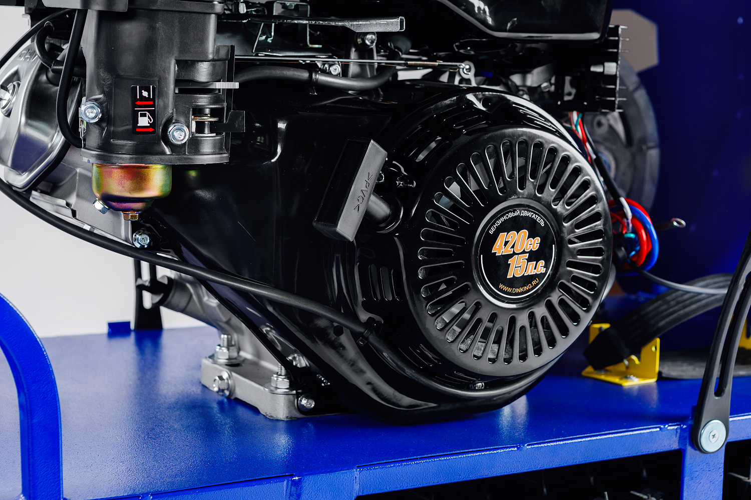 Мотобуксировщик SNOW DOG 17 с эл. запуском (DINKING) в Салавате